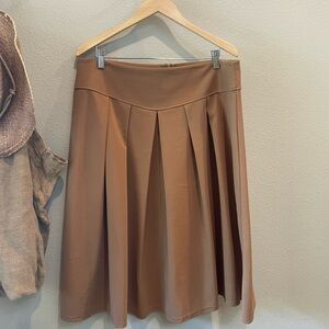 Elegant Tan Skirt